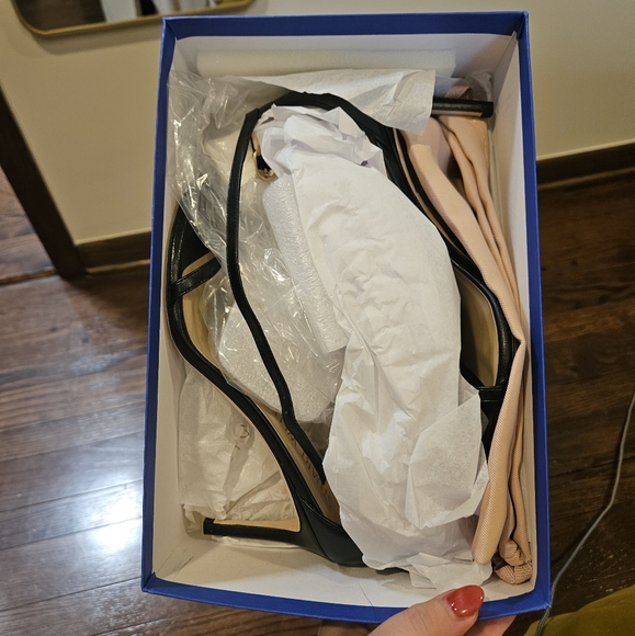 Stuart Weitzman Nudistcurve 75 Sandals, Black NWT - Picture 6 of 6